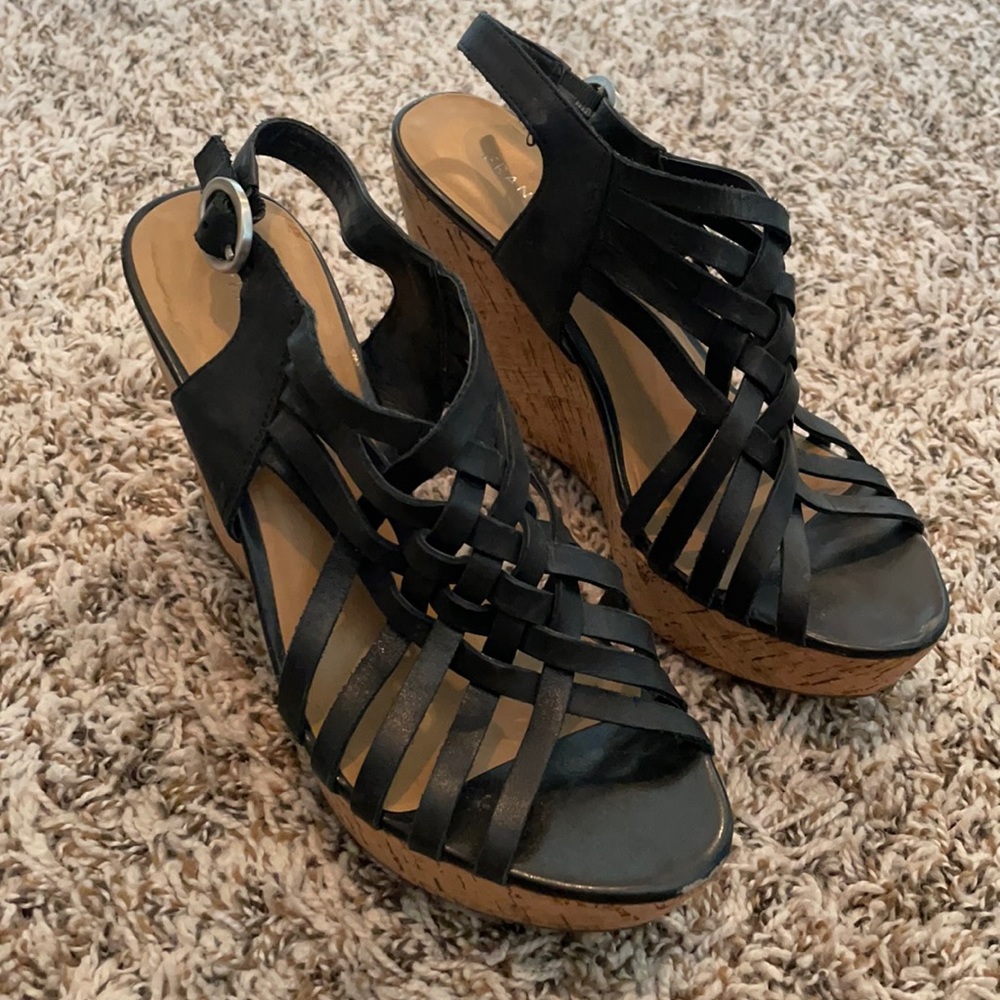 Open toed Wedge